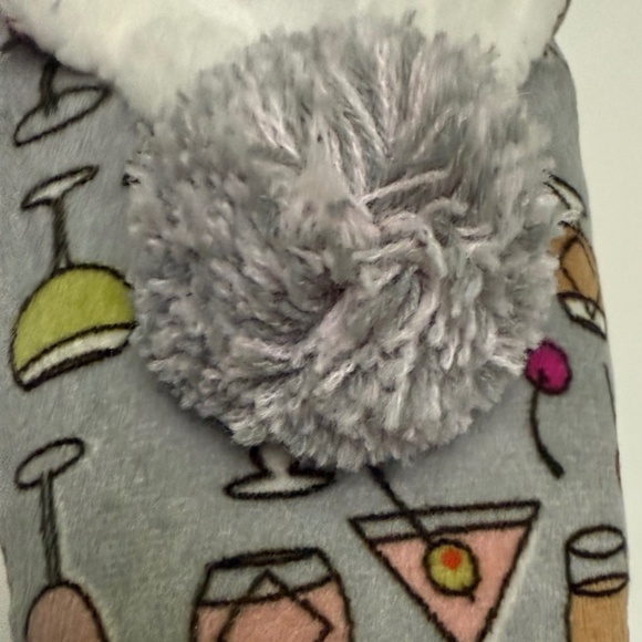 Kensie Slipper Sock with Pom Pom - Picture 4 of 7